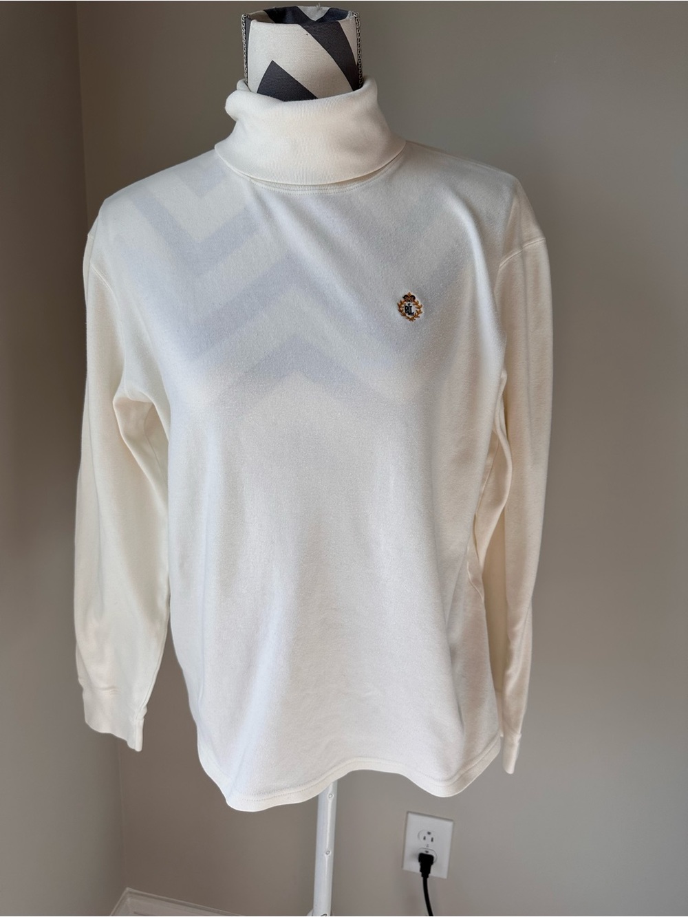 Vintage 90s Lauren Ralph Lauren Cream Turtleneck Embroidered Crest USA Size XL